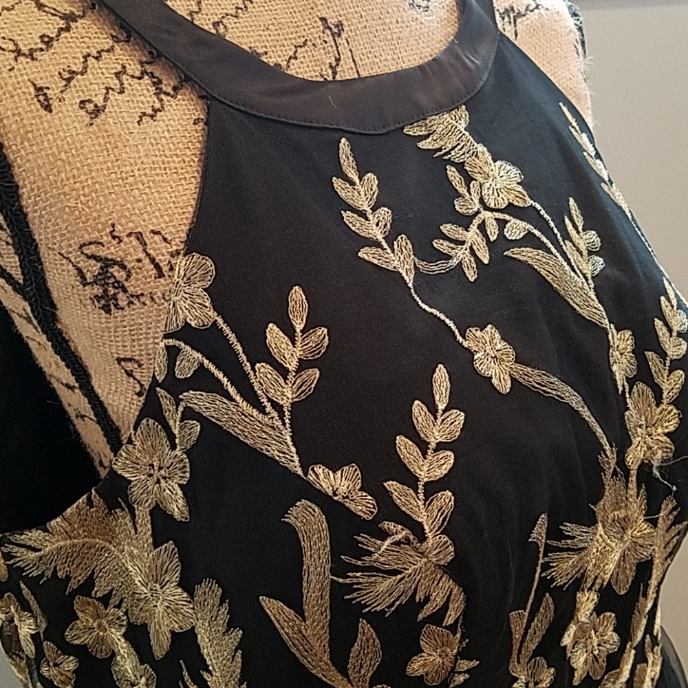 Black and Gold Semi Formal Dress - Picture 2 of 6